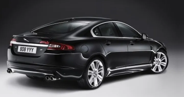 Jaguar ferma la produzione a Castle Bromwich per due settimane