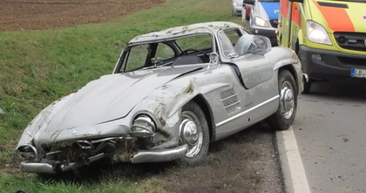 Mercedes 300 SL: grave incidente in Germania