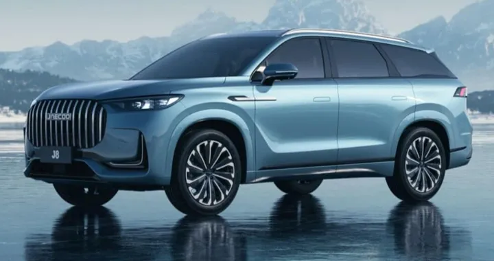 JAECOO 8 sbarca in Spagna, quanto costa il SUV plug-in