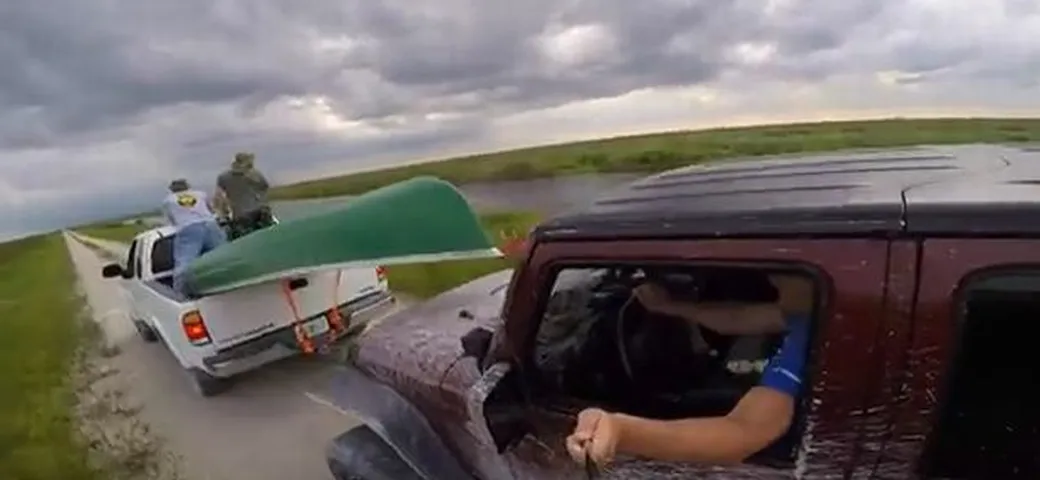 Causa un incidente mentre usa il selfie stick