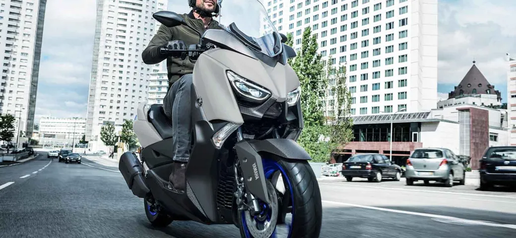 Yamaha XMAX 125 e 300 2021: tutte le novità