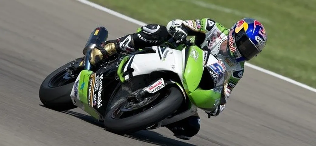 WSS: Sofuoglu davanti a Cluzel nel Day-1 di Donington
