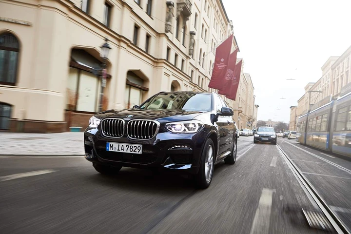 BMW X3 xDrive30e al Salone di Ginevra 2019