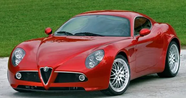 Eccola: la Alfa 8C Competizione