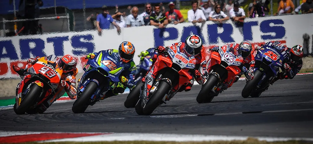 MotoGP, le pagelle: la gara dei “100 sorpassi”. Marquez fa la differenza