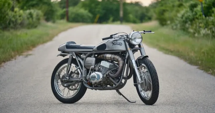 Telaio Norton e motore Kawasaki triple: nasce la spettacolare Norsaki