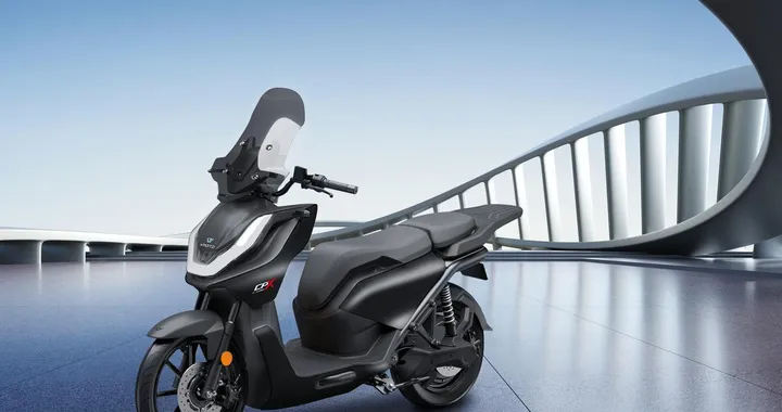Vmoto CPx Explorer 100% elettrico debutta ad EICMA 2023