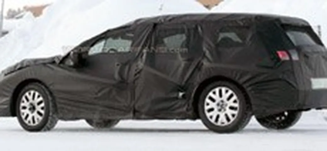 Citroen C5 SW, foto spia