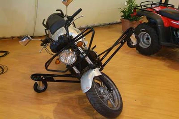 Honda Hornet a rotelle