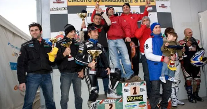 Endurance Supermotard Latina: vincono Minutilli e Cianfrocca, Biaggi e Girolami secondi