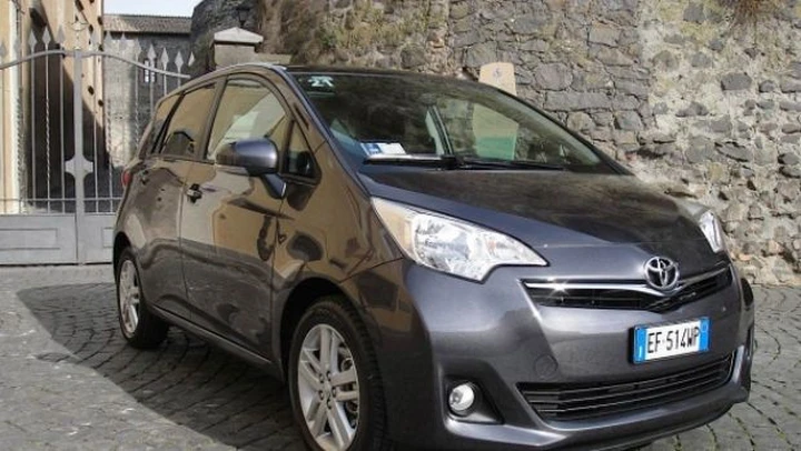 Toyota Verso-S: prova su strada