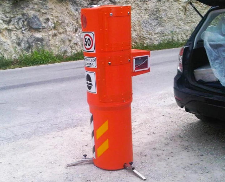 Alcuni Velo Ok montati a Roma si trasformano in cestini