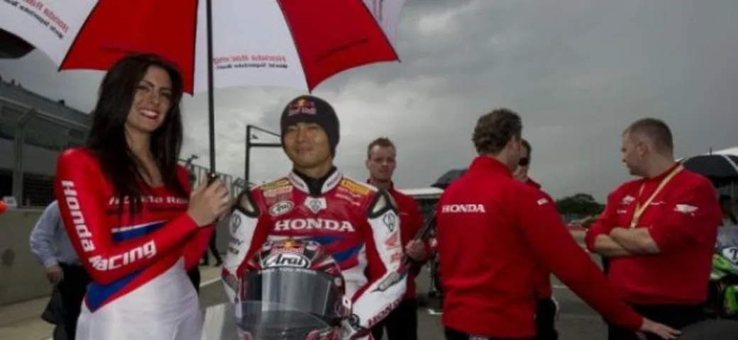 WSBK: le paddock girls di Silverstone