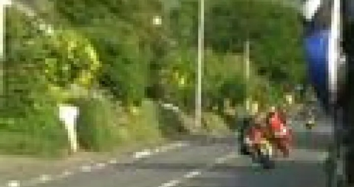 Qualche passaggio dal Tourist Trophy: da brivido