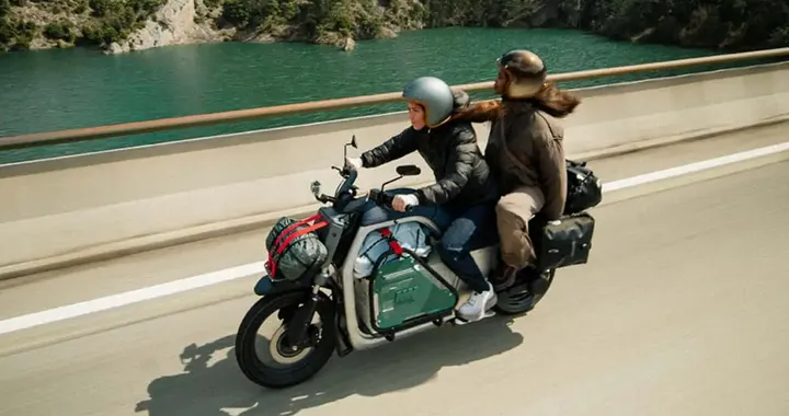 Any LUV1: la moto elettrica low cost che punta tutto sulla praticità
