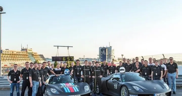 Porsche 918 Spyder: suo il record al Nurburgring