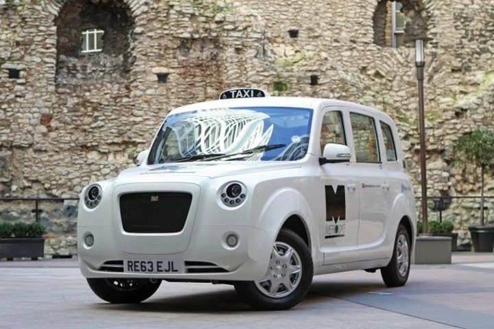 Frazer-Nash Metrocab: arriva il cab londinese con piattaforma elettrica EREV