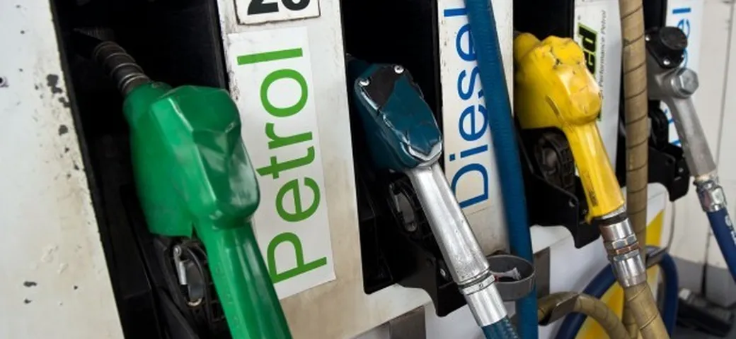 Prezzi benzina: nuova raffica di aumenti