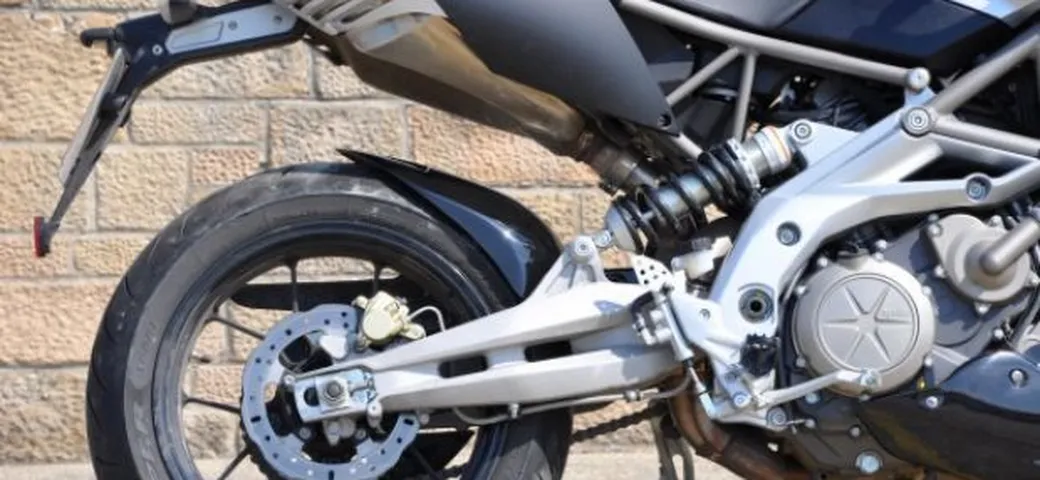 Kit Skidmarx per Aprilia Dorsoduro 750