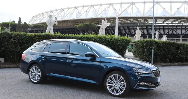Skoda Superb wagon iV: la prova su strada