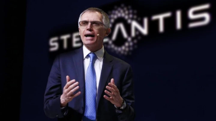 Stellantis: Tavares preoccupato per i costi delle auto elettriche