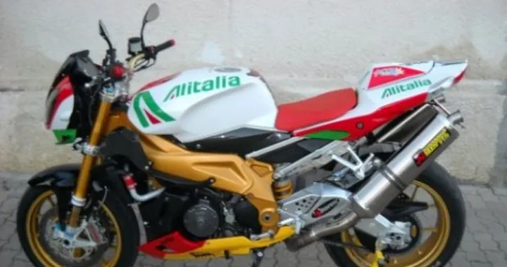 Foto del giorno: Aprilia Tuono Replica Alitalia