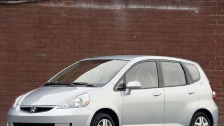 Honda, richiamo per 646.000 Jazz e City: rischio d'incendio