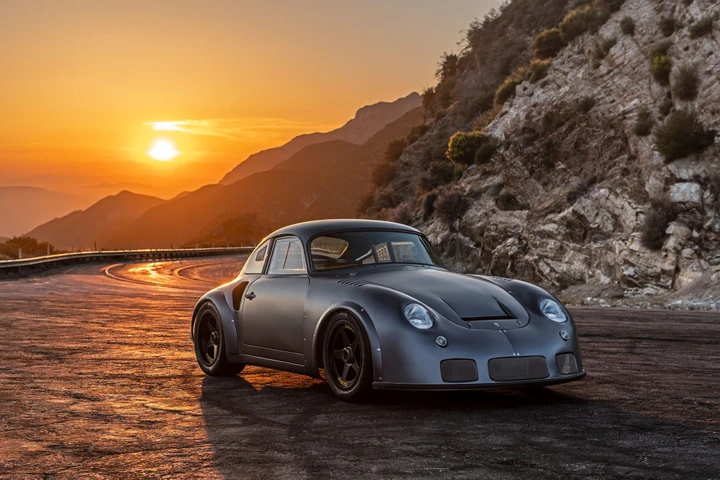 Porsche MOMO 356 RSR Outlaw: tuning radicale