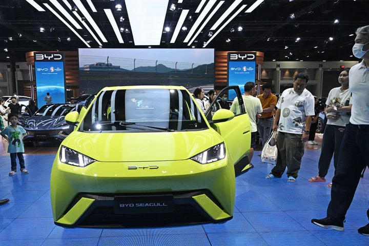 Tesla e BYD, una collaborazione per combattere il motore termico