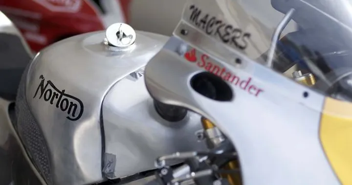 Tourist Trophy 2013: Norton in pista con due SG1
