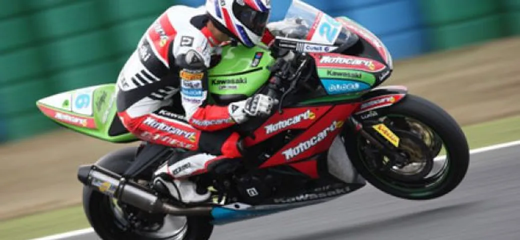 Supersport: Joan Lascorz vince a Magny Cours. Secondo Crutchlow ipoteca il Mondiale