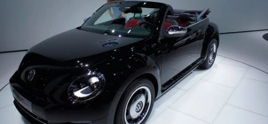 Volkswagen Maggiolino Cabrio al Motor Show di Bologna 2012 Live