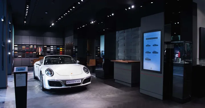 Porsche: il nuovo Studio di Milano, nel cuore della moda