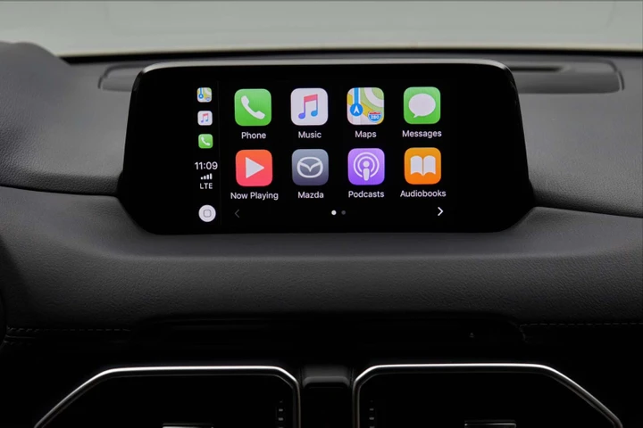 Mazda MZD Connect: arriva la compatibilità con Apple e Android