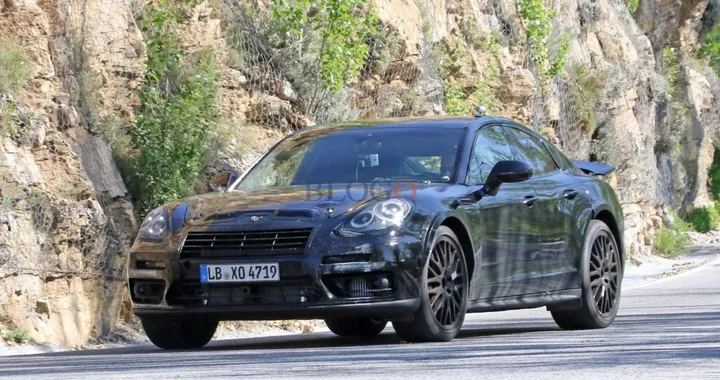 Porsche Panamera Coupé: foto spia dell'erede della 928