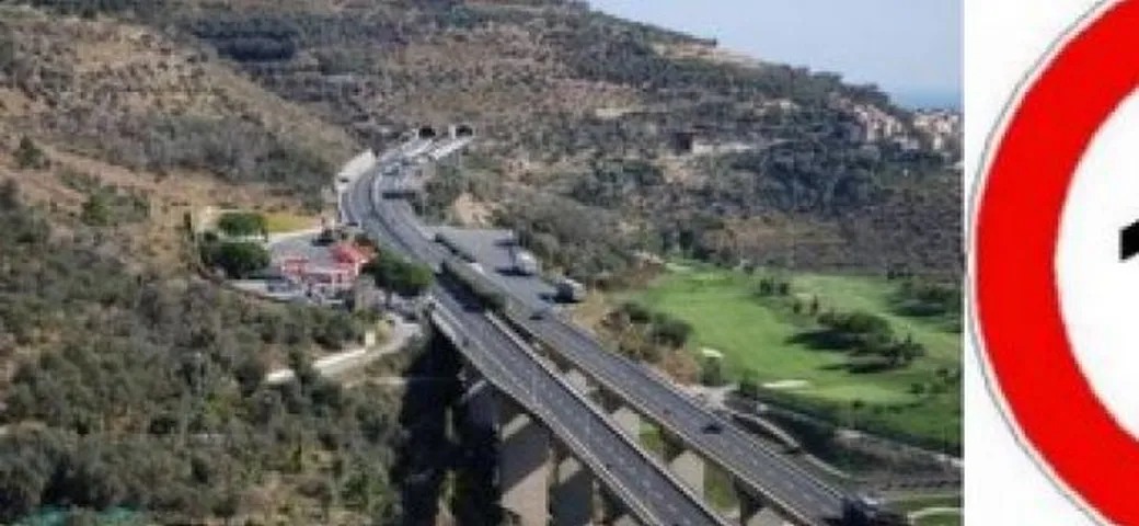 In Francia il limite fà marcia indietro: si scende a 110km/h