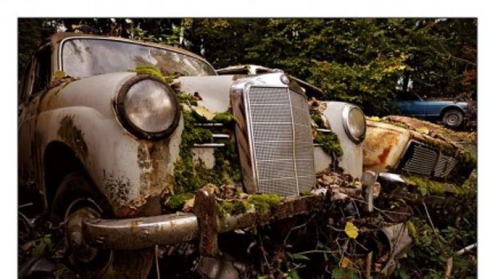 All'asta il cimitero di auto storiche di Kaufdorf