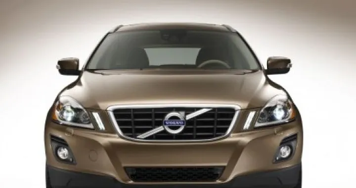 Volvo XC60: addio ai fendinebbia nel 2011
