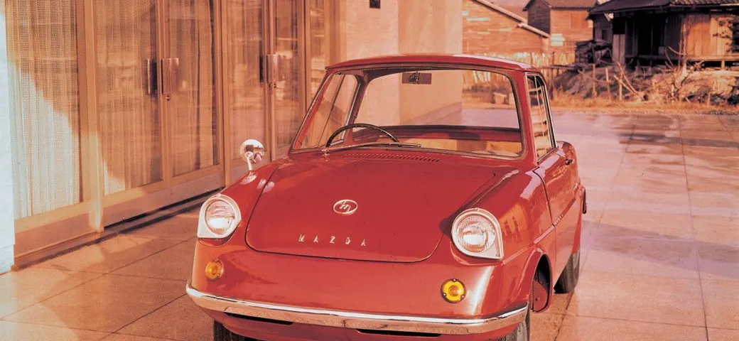 Mazda R360 Coupé: 60 anni per l'icona giapponese