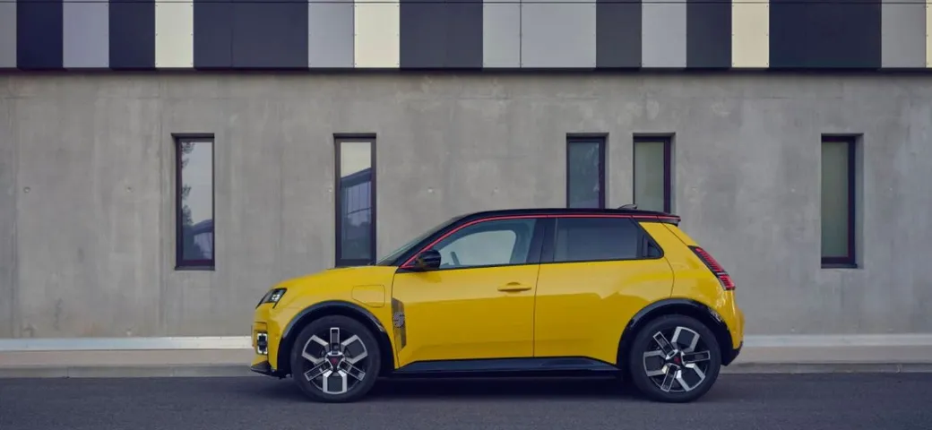 Renault 4 e Renault 5, insieme agli incentivi offerte con anticipo zero