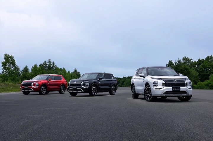 Mitsubishi Outlander PHEV: verso la nuova generazione