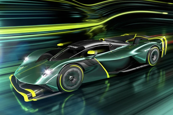 Aston Martin Valkyrie AMR Pro: solo 40 esemplari
