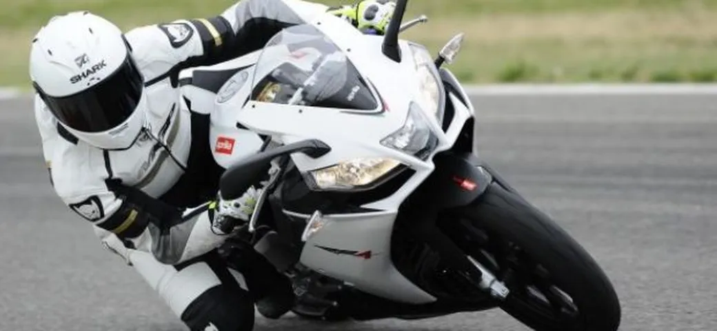 TEST Aprilia RS4 125