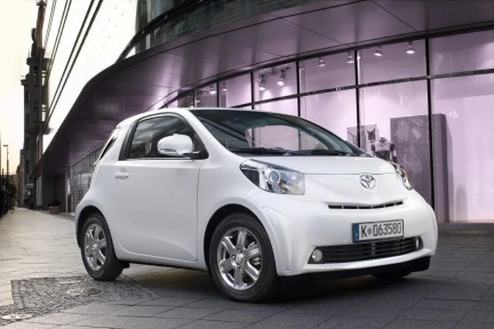 Toyota: utili al -69%, stime più che dimezzate per il 2008