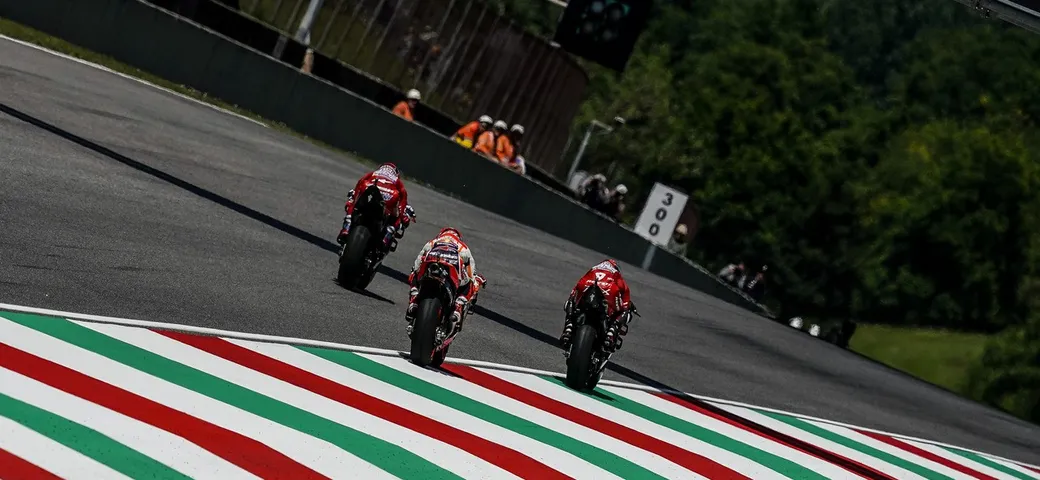 MotoGP, Mugello “rosso” per la prima volta del Petrux
