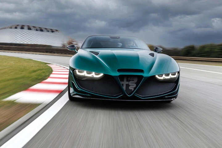 Alfa Romeo: la nuova supercar anticipata su Instagram
