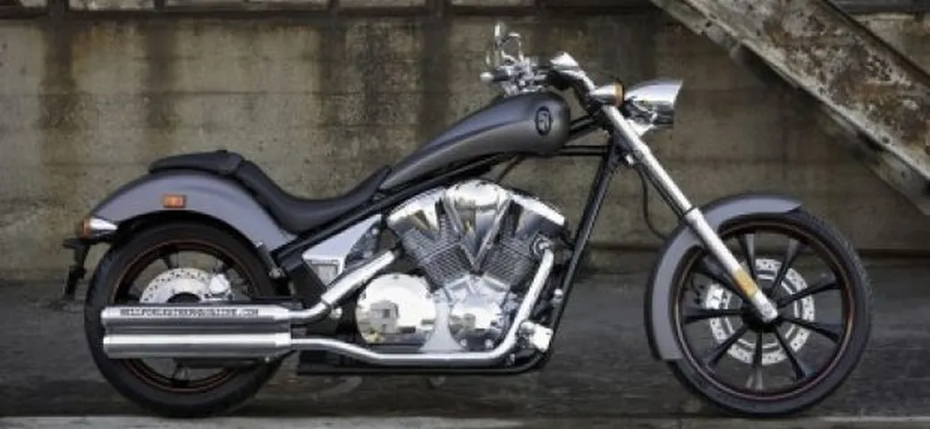 Prime immagini della Honda Fury 2009