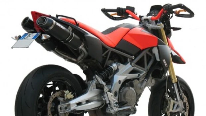 Scarico SC-Project per Aprilia Dorsoduro 750