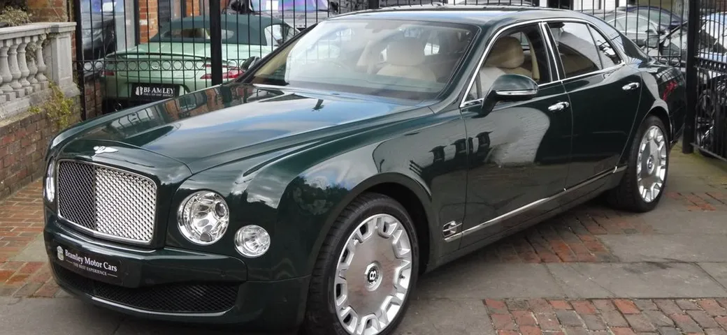 La Bentley della Regina Elisabetta è in vendita