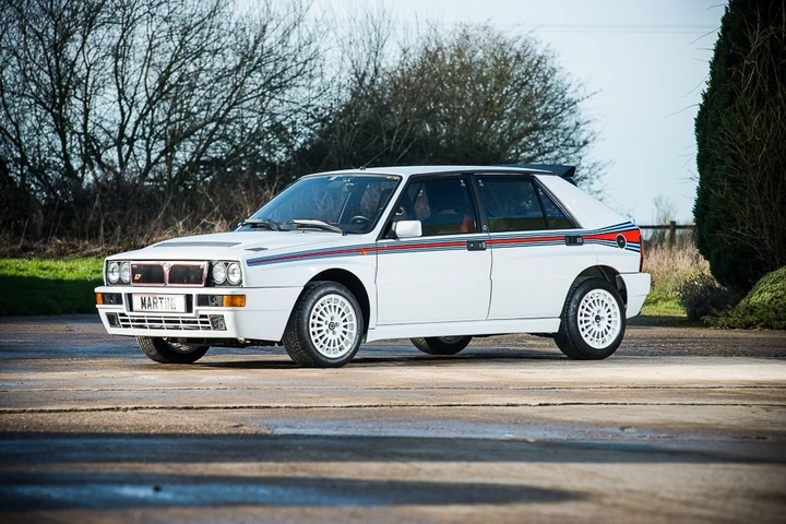 Lancia Delta Integrale HF Martini: all'asta un esemplare nuovo di zecca